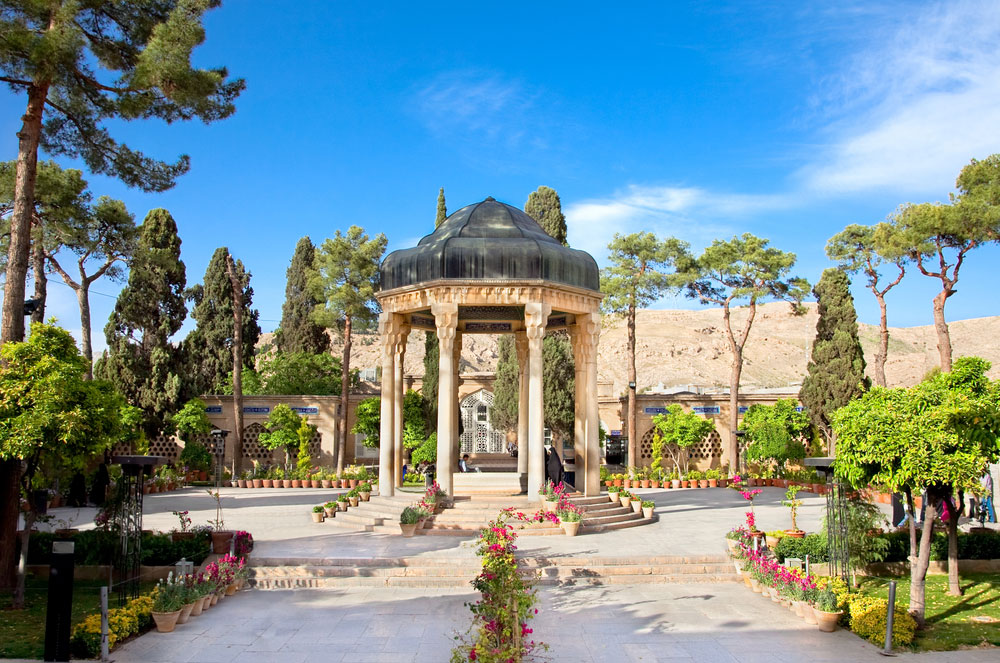 شیراز یکی از بهترین مقاصد گردشگری ایران در بهار